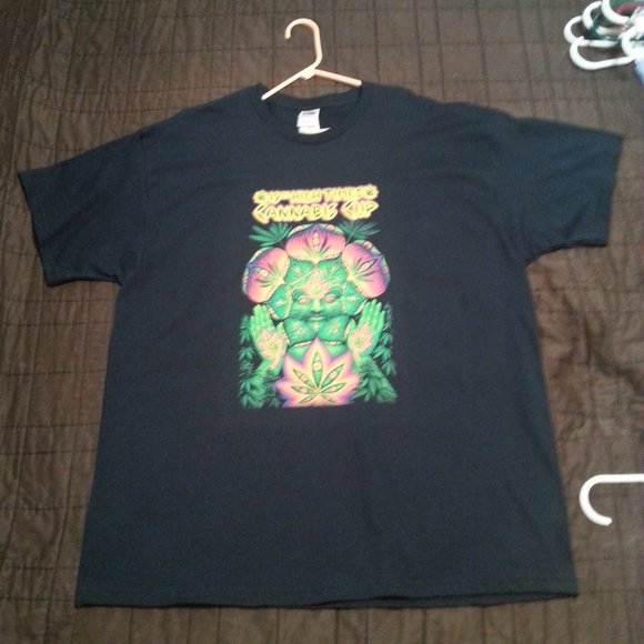 19th High Times Cannabis Cup shirt (Amsterdam) - Picture 2 of 4